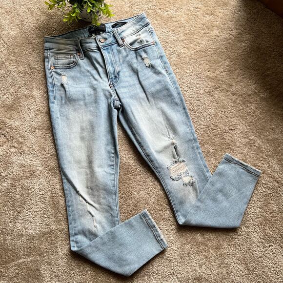 Kendall + Kylie Denim - Kendall + Kylie Light Wash Distressed "The Ultra Babe Skinny" Jeans Size 1/25